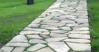 Профессиональная укладка камня на дорожки в Новокузнецке в октябре