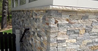 Профессиональная облицовка цоколя камнем в Новокузнецке в октябре